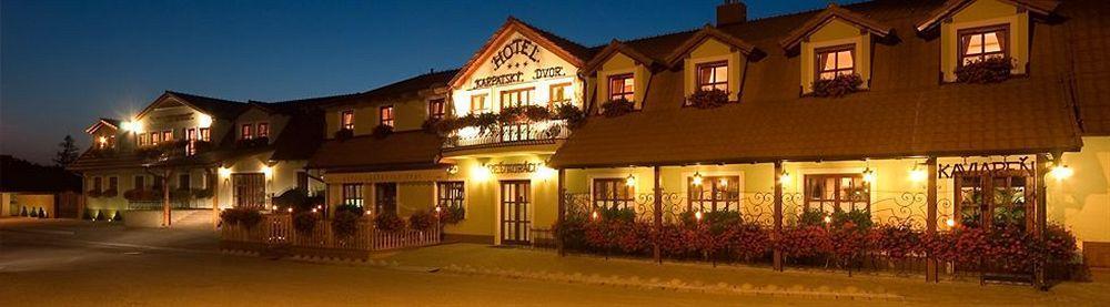Hotel Karpatsky Dvor Lozorno Exterior photo